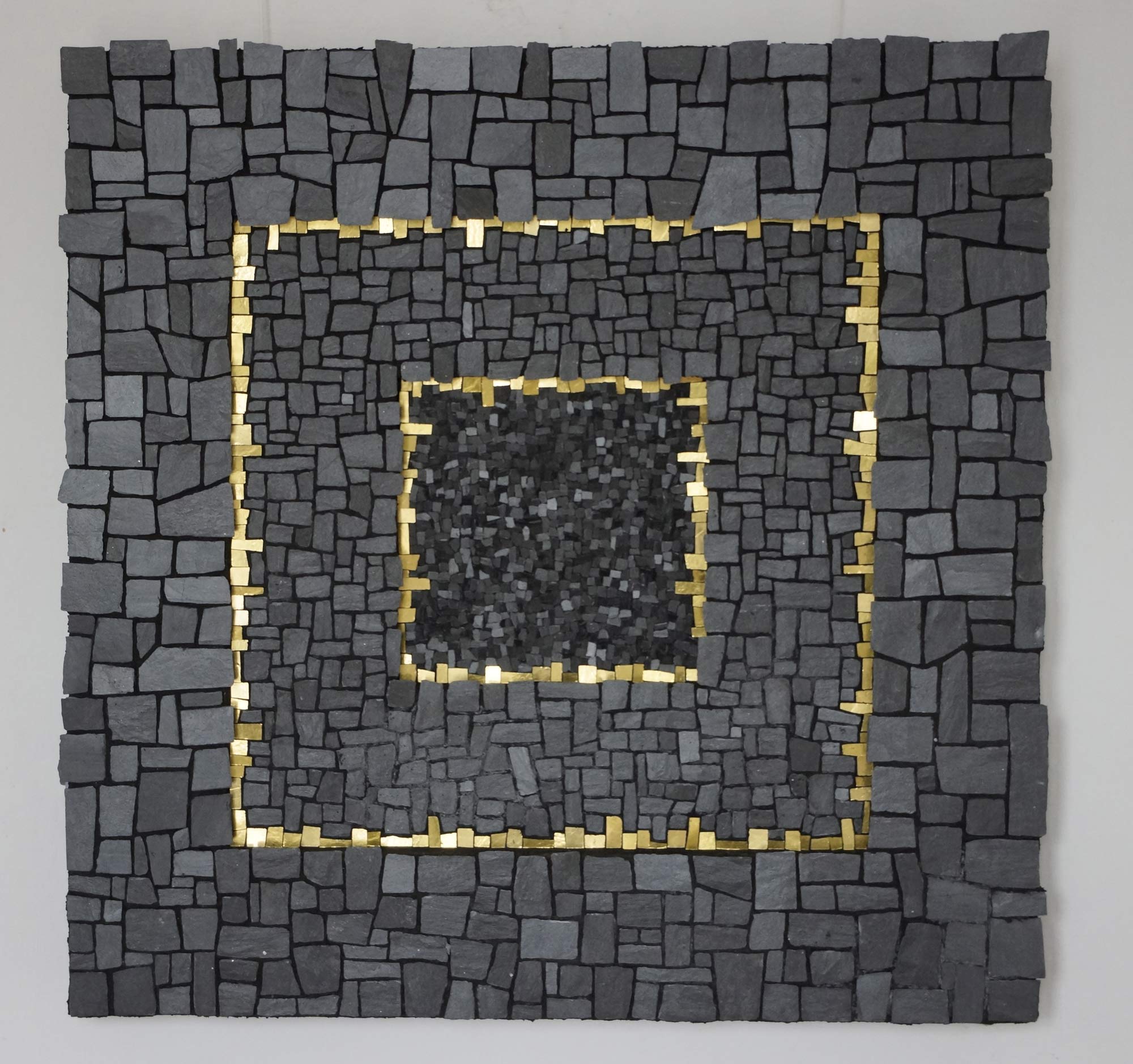 Cernés, ardoise, or, 60x60, 2026